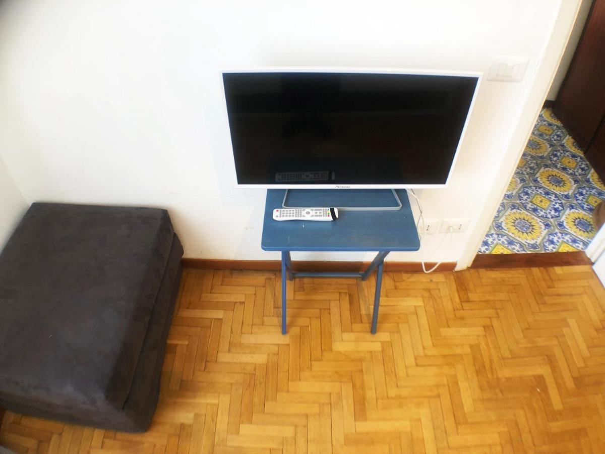 Colosseum Apartment - Zeno 04 Rome Bagian luar foto